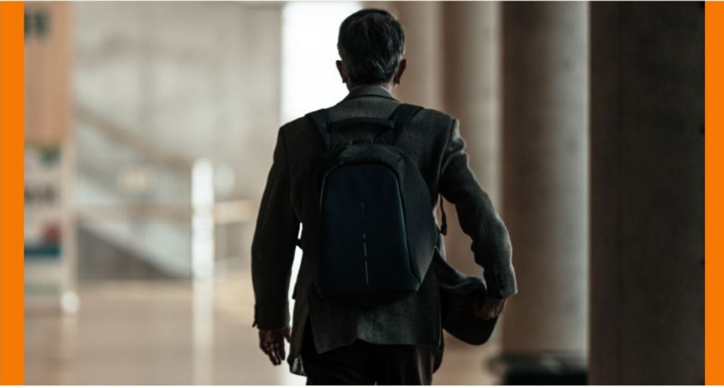 The Dos and Don’ts of Bringing a Backpack to an Interview